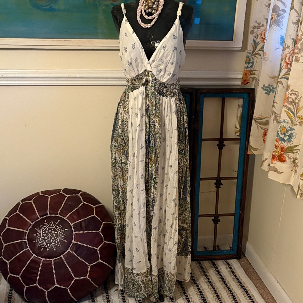 Maxi dress with all over paisley print , lined, spaghetti straps